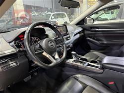 نیسان ئەلتیما